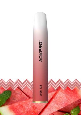 De weelderige Ijsrookwolk plus Slanke Vlakke Pen 600 van Vape van de 2 Percentennicotine van 3ml puft